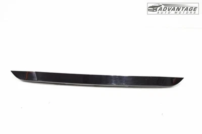 2016-2019 Chevrolet Cruze traseira montagem alta 3ª terceira lâmpada de freio OEM - Imagem 1 de 4