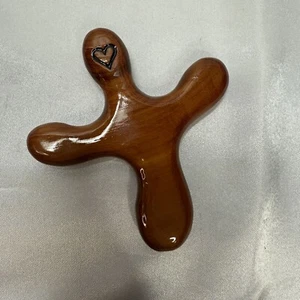 Carved And Polished Red Cedarwood Wood Palm Cross With Heart - Picture 1 of 2