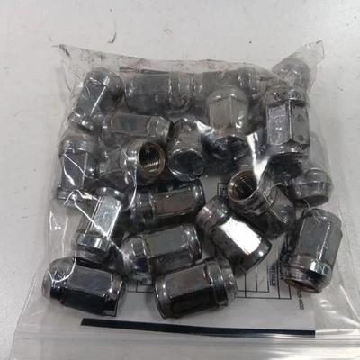 Juego de tuercas INFINITI Q50 2014 2015 2016 2017 2018 Foto 1 de 4