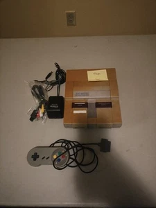 Consola Super Nintendo SNES solo SNS-001 PROBADA FUNCIONANDO DESCOLORIDA - Imagen 1 de 4