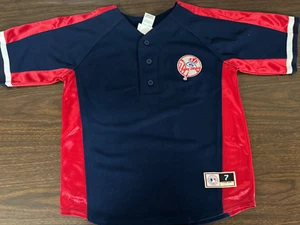 Camiseta deportiva juvenil azul/roja de los New York Yankees talla 7 - Imagen 1 de 3