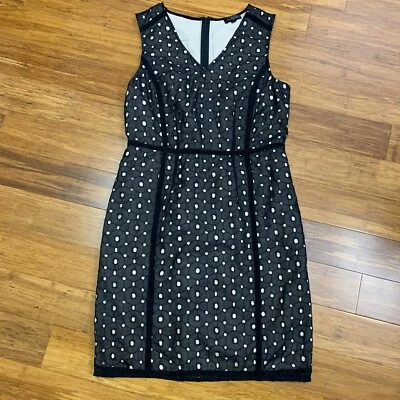 Vestido negro The Limited para mujer talla 6 sin mangas funda a lunares forrado con ojales Foto 1 de 4
