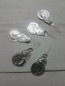 4x NADELEINFÄDLER One Size Nähen Schneiderin Kurzwaren Sticken - Bild 1 von 1