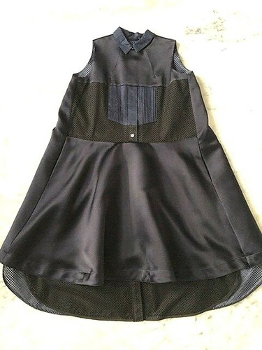 ABITO A LINE SACAI NAVY RASO SETA E FODERA TRAFORATA TG 2