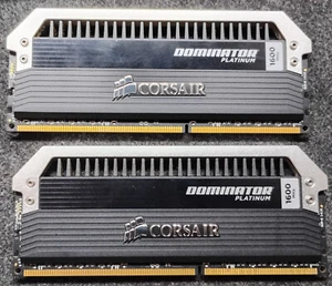 Corsair Dominator Platinum 16GB (2x8GB) DDR3 1600MHz CMD16GX3M2A1600C9 - Picture 1 of 2