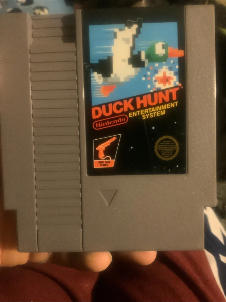 Duck Hunt Nintendo NES (1985) Original Five Screw Cartridge Book PapersTestWorks - Image 1 of 4