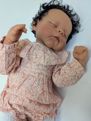 Muñeca bebé negra renacida de silicona con cuerpo de tela lavable 18 pulgadas afroamericana Foto 1 de 4