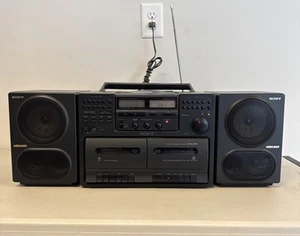 Cassetta CD vintage Sony CFD-470 Mega Bass Stereo Boombox bella forma - Foto 1 di 22