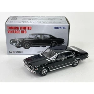 Tomica Vintage 1:64 Nissan Gloria 4 Door HT F-Type Metal Diecast Car LV-N296a - Picture 1 of 12