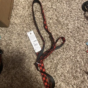 Merry Makings Check Me Out Buffalo Check Dog Leash 6 Feet - Picture 1 of 3