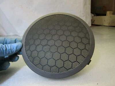 Renault Megane Scenic 2 mk2 right rear door card speaker grille cover mesh trim - Image 1 of 4