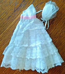 Vintage Barbie-Bekleidung "Hochzeitskleid + Hut", 90er Jahre - Bild 1 von 1