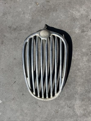 jaguar mk1 Grille - Image 1 of 4
