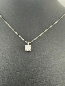 COLGANTE Y CADENA SOLITARIO CORTE BRILLANTE REDONDO .30 PLATINO 950 TIFFANY & CO. - Imagen 1 de 9