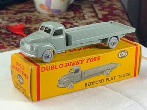 DUBLO Dinky Toys # 066 Bedford Flat Truck NMinVGB - Picture 1 of 7