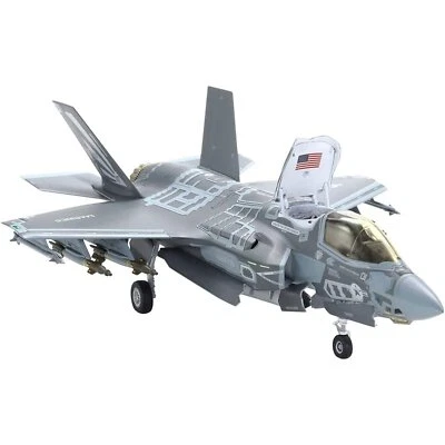 1:72 Lockheed F-35 B Lightning II by Italeri IT1425 Model Aircraft - Image 1 of 4