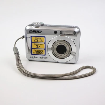 Sony Cyber-shot DSC-S650 7.2MP Digital Still Camera - Silver W/ Cord Working - Image 1 of 4