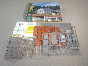 Walthers Cornerstone HO Planing Mill & Shed Structure Kit 933-3059 ~ TS - Picture 1 of 5