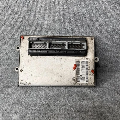 Jeep Cherokee 1999 99 motor 4,0 módulo de computadora ECU ECM PCM 56041493AE Foto 1 de 4