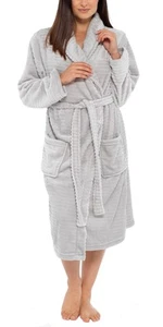i-Smalls Ladies Stripe Embossed Fleece Gown with Lilac Eye Mask 8 to 22 - Picture 1 of 7