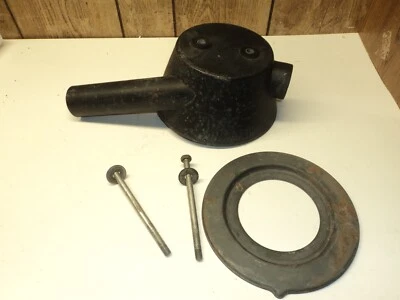 OEM 1965-1973 MG MGB Midget SU Limpiador de aire delantero Respirador Carcasa Base Pernos Foto 1 de 4