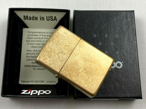 ZIPPO Messing Tumbled Brass gehämmert Frühjahr 2021 Feuerzeug - 60005764 