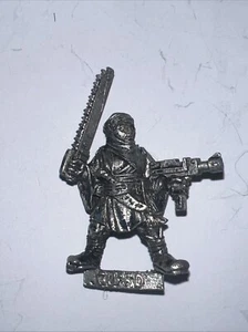 Warhammer 40k Astra Militarum Tallarn Desert Raiders Metal Sergeant - Picture 1 of 2