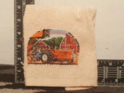Allis Chalmers D21 Wash Cloth - Image 1 of 4
