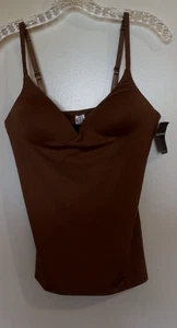 Rampage 90% poliéster,10% spandex sólido "Moca" cami con sujetador 38C - Imagen 1 de 6