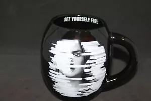 The Divergent Series: Allegiant Set Yourself Free 18 oz. Black Oval Ceramic Mug - Picture 1 of 3