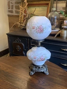 Vtg Phoenix Embossed Cabbage Wild Roses Parlor Gone With The Wind Lamp~WORKS - Picture 1 of 24