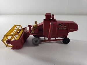 Vintage Lesney Matchbox N0. 5 Massey Ferguson Combine Harvester 780 Special - Picture 1 of 6