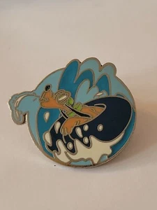 Prendedor formal Plutón Disney serie cordón fundido WDW 2006 MUY RARO - Imagen 1 de 3