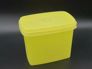 Vintage Yellow Tupperware Shelf Saver 3.5 Cup Container Rectangular With Lid - Picture 1 of 4