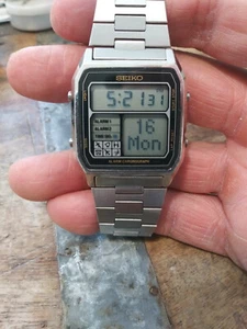 Vintage 1981 Seiko D138-4009 Running Man Alarm Chrono Digital Lcd Watch Nice! - Picture 1 of 10