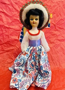 Vintage 1970's ARCO Mexico Usa Girl Dolls of the World 7'' Sleep Eyes - Picture 1 of 6