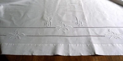 Drap ancien métis blanc " Fleur Bleue " monogramme RL jours en angle  228 x 320 - Photo 1/4