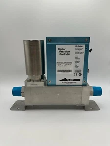Azbil Corp Digital Mass Flow Controller MQV0500JSRN000000 Standard Gas, Med Flow - Picture 1 of 9
