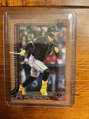 Topps Serie 1 2025 - Joc Pederson #127 Oro/2025 Foto 1 de 2