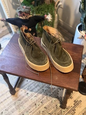 El Naturalista Dolmen 5920 Green Suede Ankle Boots, Crepe Sole, New  Size 40 - Image 1 of 4