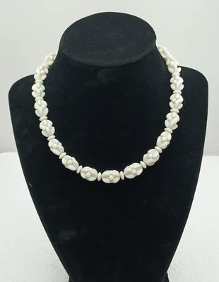 Collar Vintage Vidrio Leche Blanco 14"-16", Firmado: Hecho en Austria Lote # 134 Foto 1 de 4