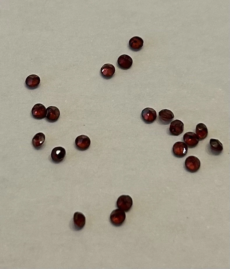 2mm Red Garnet Round Cut Stones. Packs Of 20 - Image 1 of 1