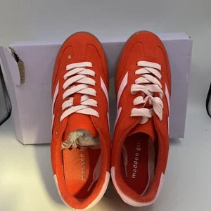 MADDEN GIRL Giia Lace-up Sneaker Gum Sole Low Top Size 8 - Picture 1 of 6