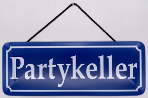 Blechschild mit Kordel 27 X 10 cm Partykeller - Bild 1 von 1