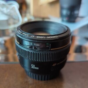 Canon EF 50mm f/1.4 USM Portrait Prime Lens 