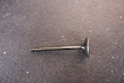 YAMAHA YX600 RADIAN XJ600 FZ600 ENGINE CYLINDER HEAD INTAKE VALVE - Image 1 of 4