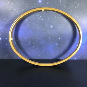 New Berlin Plastic Embroidery Needlework Cross Stitch 12" x 15" Oval Framing - Picture 1 of 4