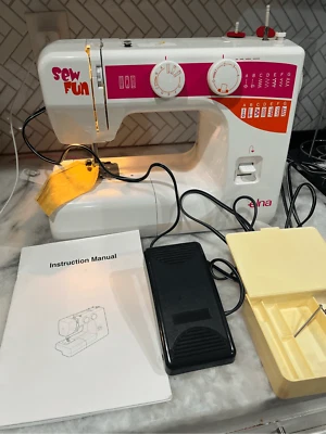 Máquina de coser divertida Elna Sew Foto 1 de 4