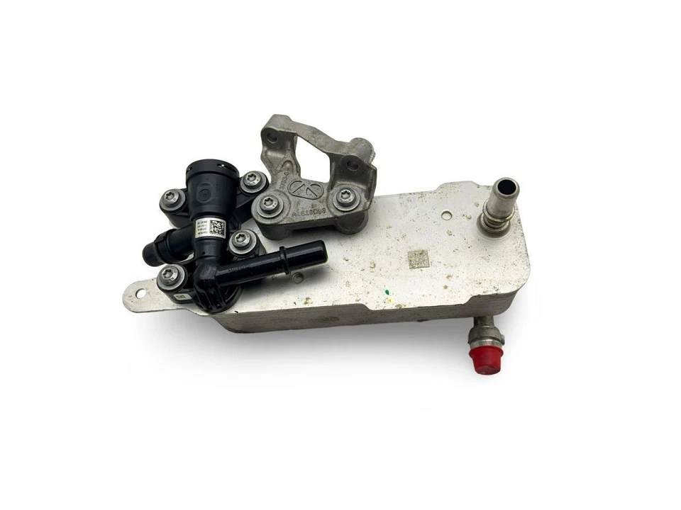 Enfriador de aceite de transmisión BMW X3 2018-2023 Foto 1 de 4