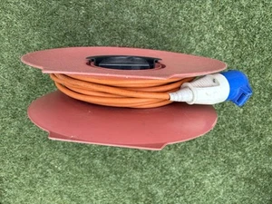 Caravan / Camping 240v Electric Cables - Picture 1 of 4